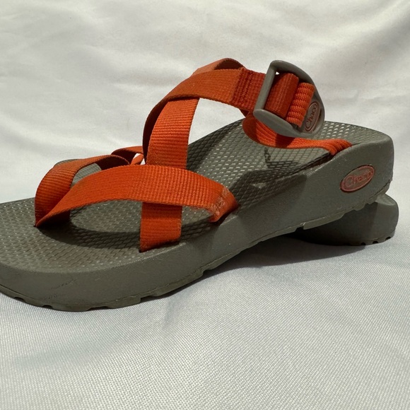 Chaco Tegu Size 9 Women's Sport Sandals Orange Grey Strappy - Picture 1 of 8
